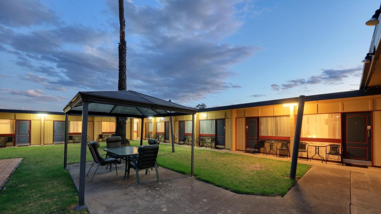Cootamundra Gardens Motel Exterior foto